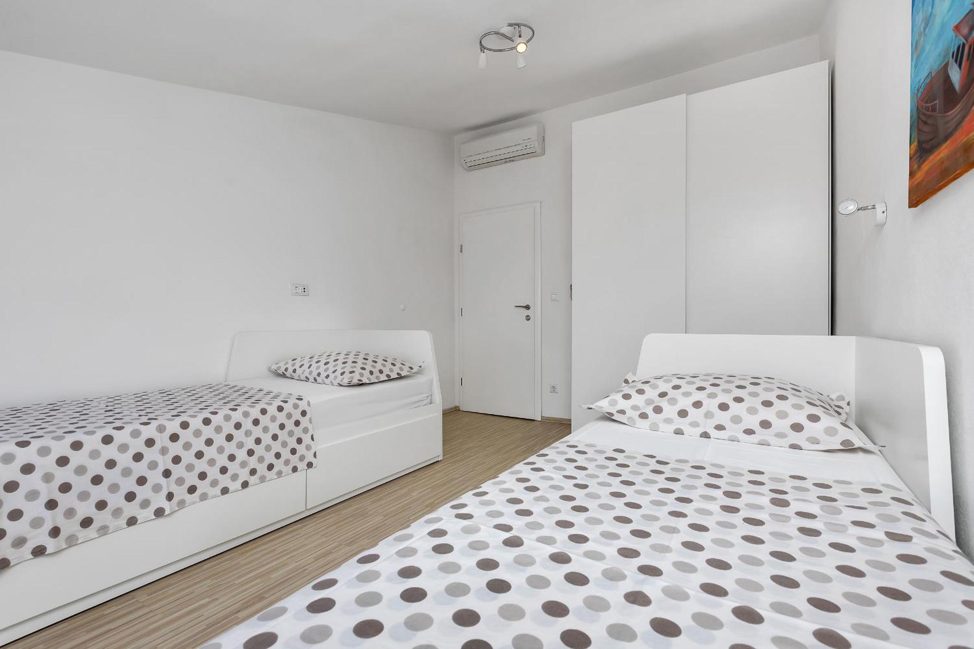 Apartment Letica Макарська Екстер'єр фото